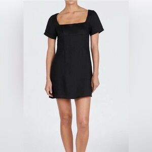 DISSH Black Square-Neck Short Sleeve Mini Dress